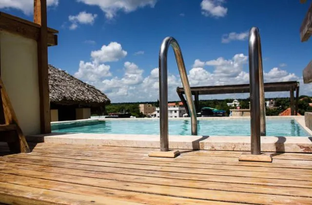 Hotel Villa Iguana pool